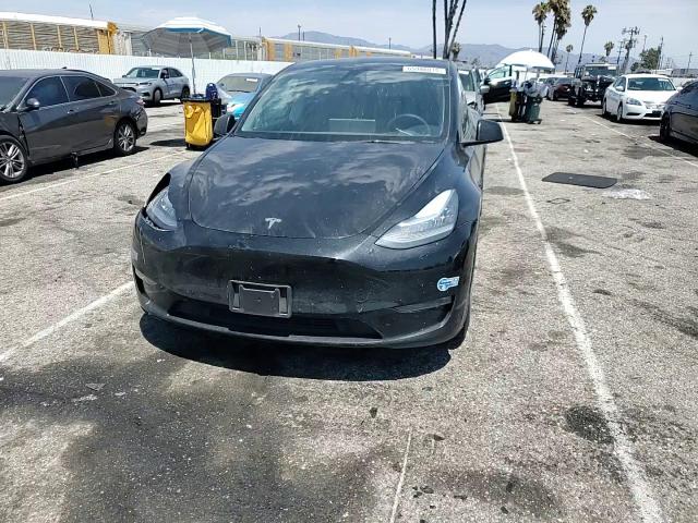 2021 Tesla Model Y VIN: 5YJYGDEE5MF215018 Lot: 65480015