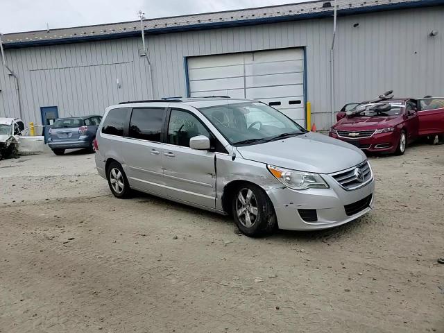 2011 Volkswagen Routan Se VIN: 2V4RW3DG8BR621855 Lot: 63208445