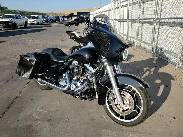 2013 Harley-Davidson Flhx Street Glide VIN: 1HD1KBM15DB615617 Lot: 64588515