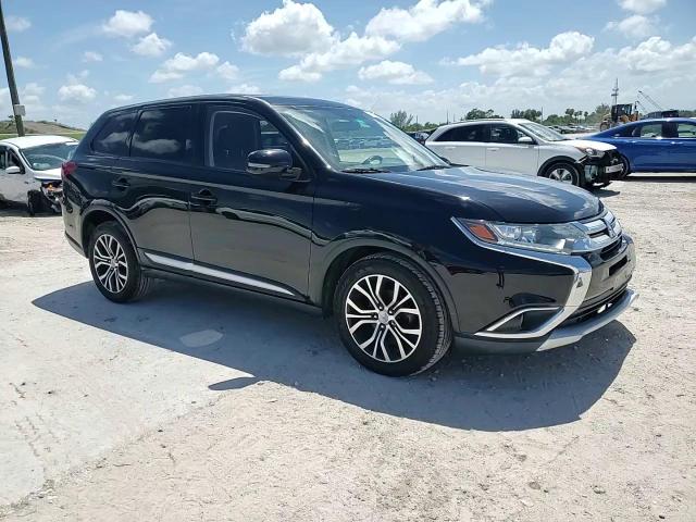 2017 Mitsubishi Outlander Se VIN: JA4AD3A37HZ027880 Lot: 65224365