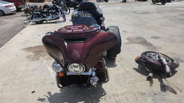 2019 Harley-Davidson Flhtcutg VIN: 1HD1MAF12KB857327 Lot: 64725375