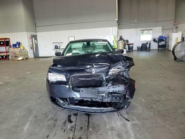 2017 Chrysler 300 Limited VIN: 2C3CCARG3HH587087 Lot: 66537275