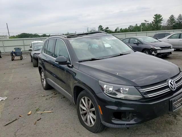 2017 Volkswagen Tiguan Wolfsburg VIN: WVGSV7AX1HK015455 Lot: 64434165
