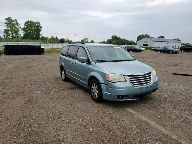 2010 Chrysler Town & Country Touring VIN: 2A4RR5D11AR500893 Lot: 65471655
