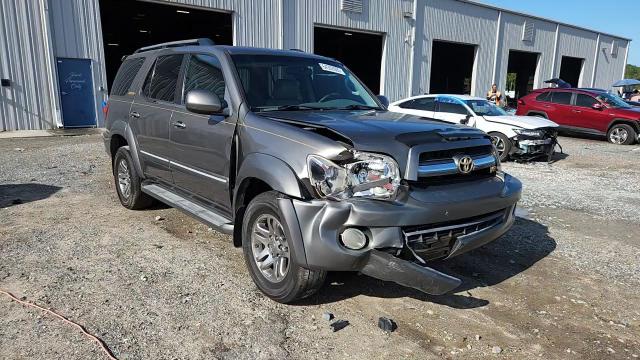 2005 Toyota Sequoia Limited VIN: 5TDZT38A55S240145 Lot: 64302605