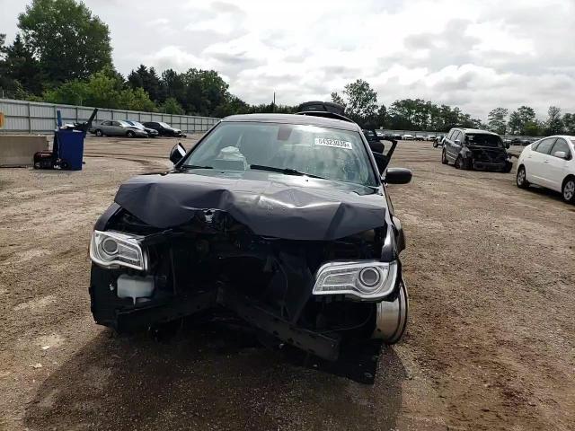 2018 Chrysler 300 Touring VIN: 2C3CCARGXJH282188 Lot: 64323035