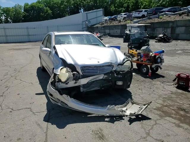 2002 Mercedes-Benz C 320 VIN: WDBRF64JX2F281301 Lot: 65556835