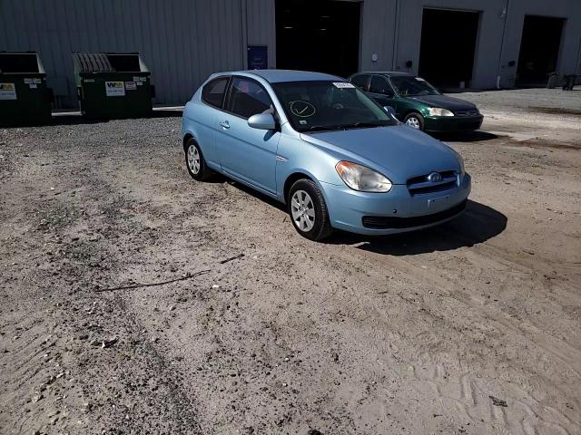 2008 Hyundai Accent Gs VIN: KMHCM36C98U093301 Lot: 63564783