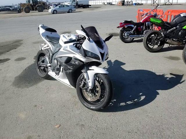 2007 Honda Cbr600 Rr VIN: JH2PC40137M001403 Lot: 68062174