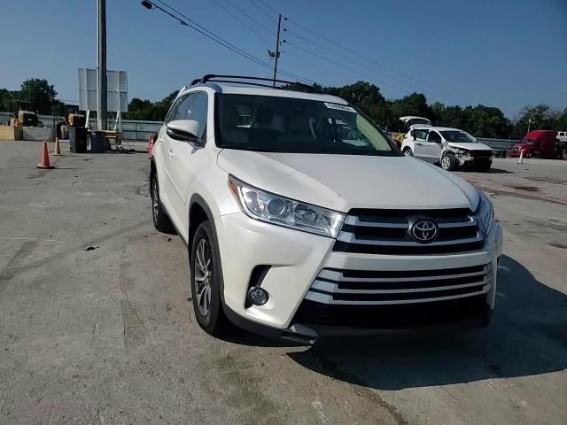 2019 Toyota Highlander Se VIN: 5TDKZRFH0KS341897 Lot: 65890634