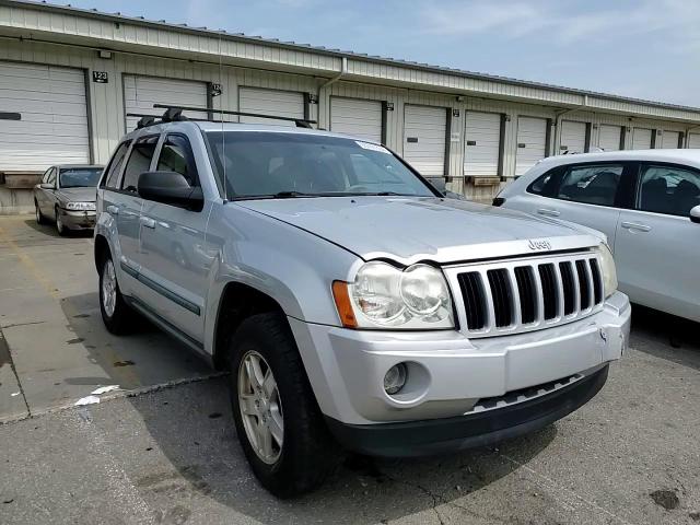 2007 Jeep Grand Cherokee Laredo VIN: 1J8GS48K77C575560 Lot: 65741354