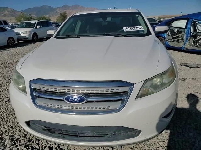 2011 Ford Taurus - Image 10