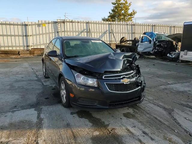 2014 Chevrolet Cruze - Image 11