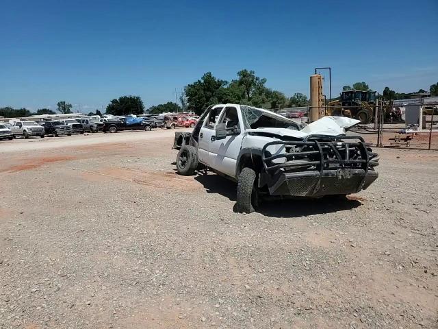 2005 Chevrolet Silverado K2500 Heavy Duty VIN: 1GCHK23235F899933 Lot: 66999054