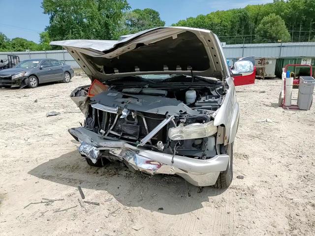 2006 Chevrolet Tahoe - Image 11