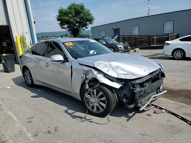 JN1CV7AR3JM280272 2018 Infiniti Q50 Pure