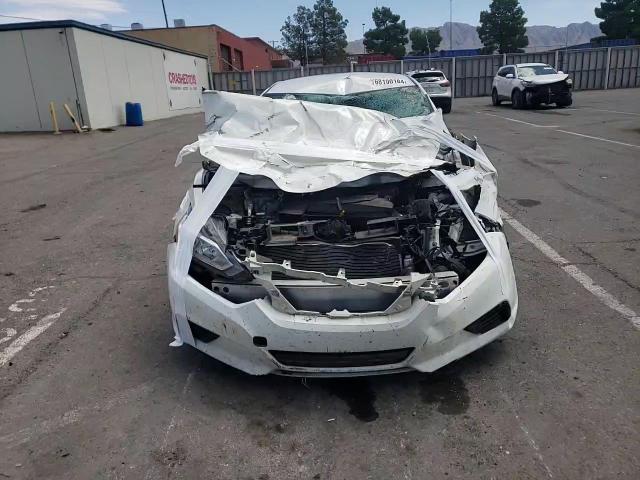 2018 Nissan Altima - Image 10