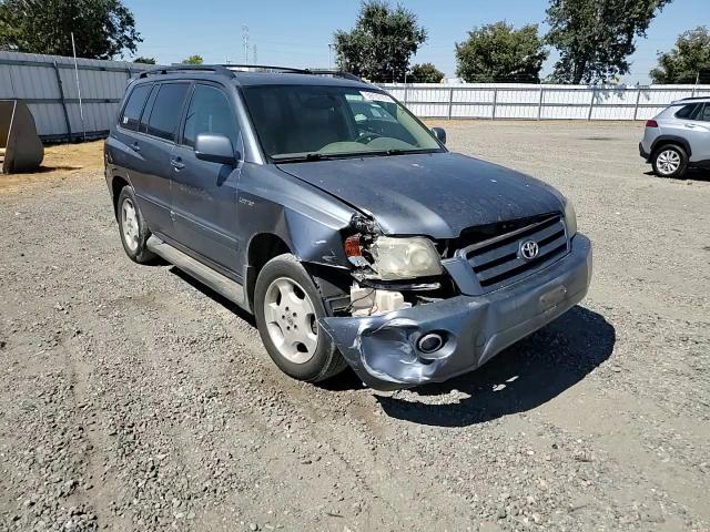 2005 Toyota Highlander - Image 11