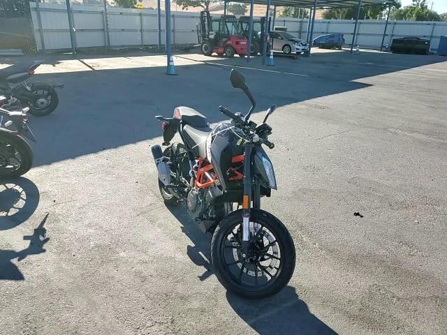 2023 Ktm 390 Duke VIN: MD2JPJ407PN205693 Lot: 67124344