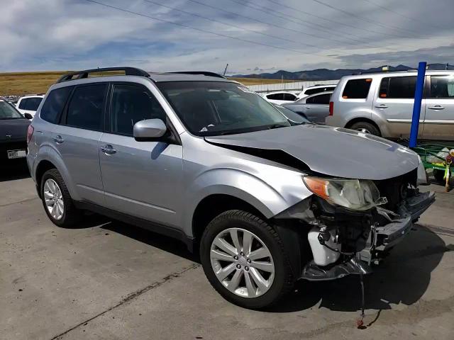 2013 Subaru Forester Limited VIN: JF2SHAEC2DH420961 Lot: 68573404