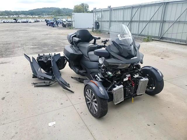 2022 Can-Am Spyder Roadster Rt VIN: 2BXNBDD2XNV007447 Lot: 69077774