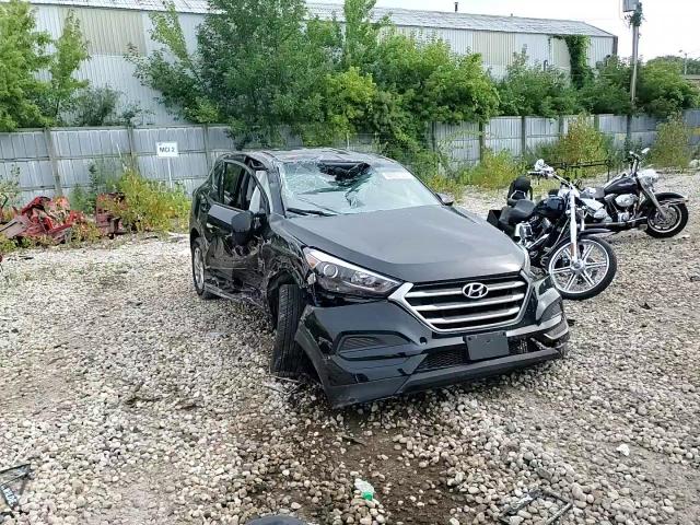 KM8J23A4XJU806113 2018 Hyundai Tucson Se