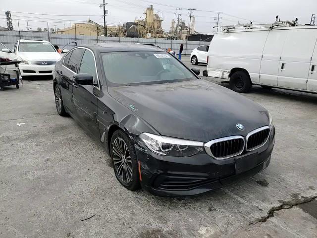 2019 BMW 530E VIN: WBAJA9C51KB399552 Lot: 69202704