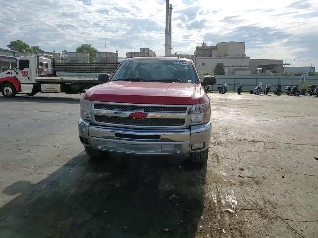 2013 Chevrolet Silverado - Image 11