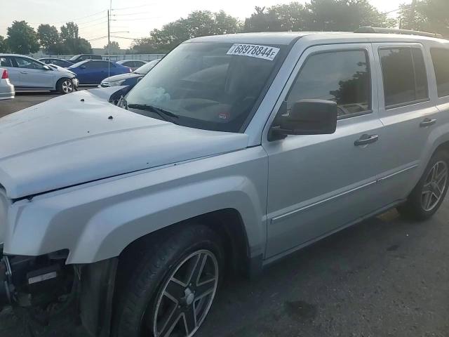 2008 Jeep Patriot Limited VIN: 1J8FF48W28D722768 Lot: 68978844