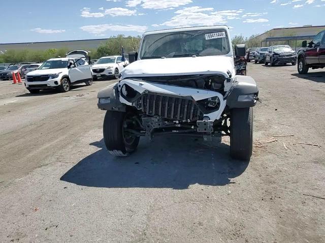 2021 Jeep Wrangler Unlimited Sport VIN: 1C4HJXDGXMW760987 Lot: 69411444