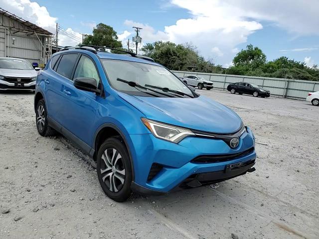 2017 Toyota Rav4 Le VIN: JTMZFREV3HJ128172 Lot: 69243034