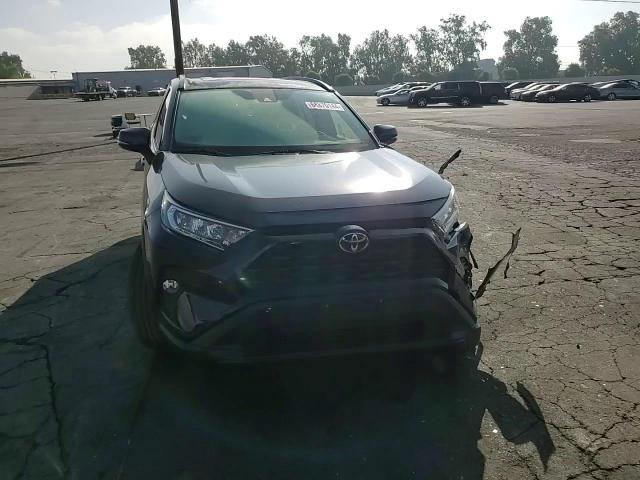 2019 Toyota Rav4 Xle VIN: JTMW1RFVXKD012893 Lot: 68870144