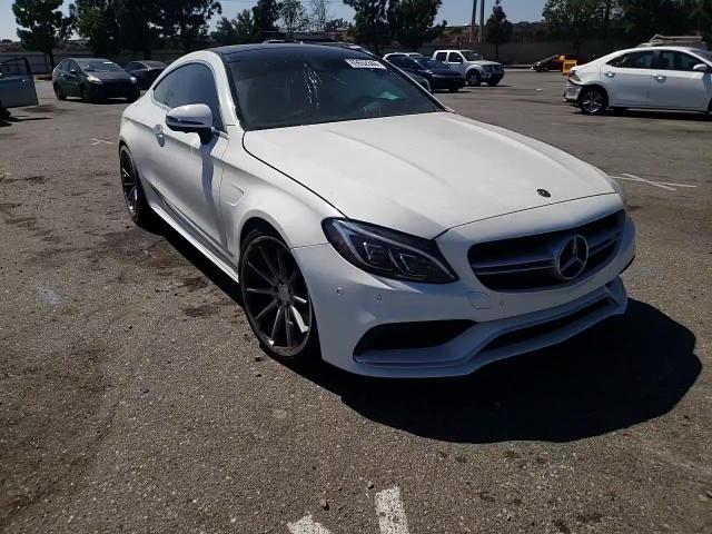 WDDWJ8GBXJF646535 2018 Mercedes-Benz C 63 Amg