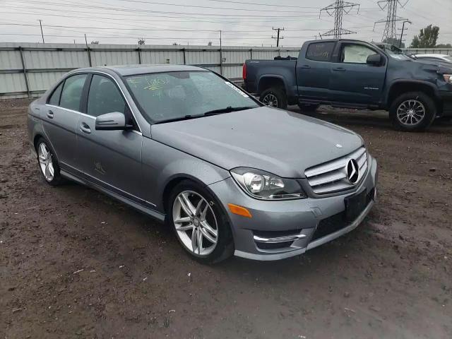 2012 Mercedes-Benz C 300 4Matic VIN: WDDGF8BB5CR206771 Lot: 67363534