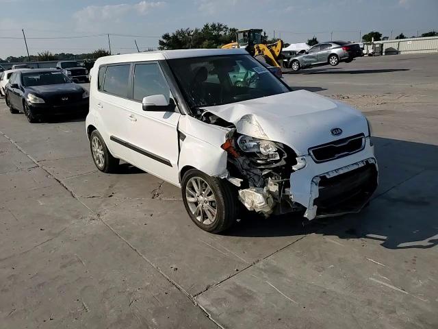 2012 Kia Soul + VIN: KNDJT2A63C7384619 Lot: 68636554