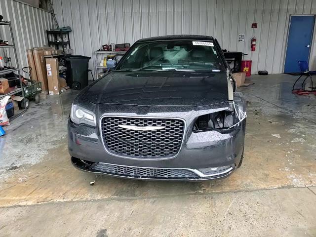 2018 Chrysler 300 S VIN: 2C3CCABG5JH320727 Lot: 66286454