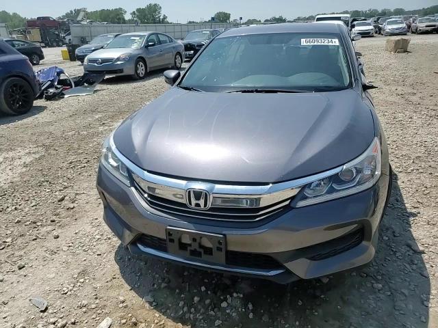 1HGCR2F33HA210518 2017 Honda Accord Lx