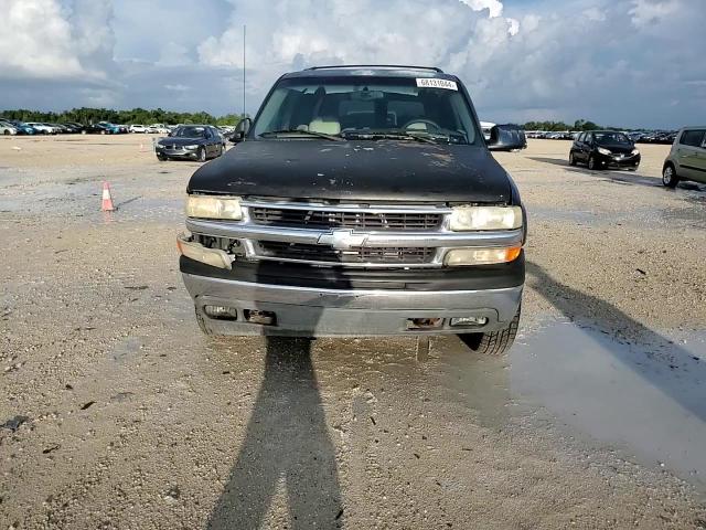 2001 Chevrolet Suburban C2500 VIN: 3GNGC26U21G119300 Lot: 68131044