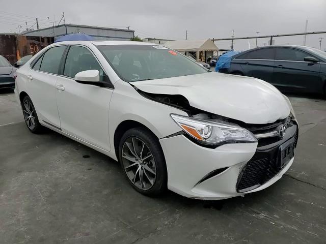 2016 Toyota Camry Le VIN: 4T1BF1FK3GU256668 Lot: 69438974