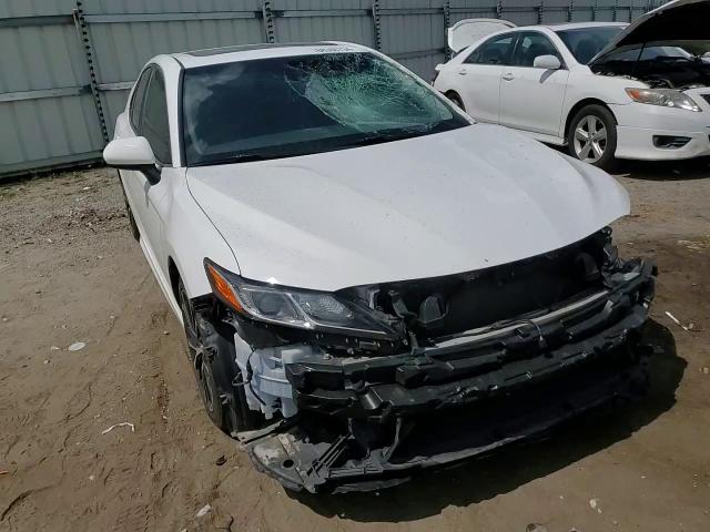 4T1B11HKXJU620328 2018 Toyota Camry L