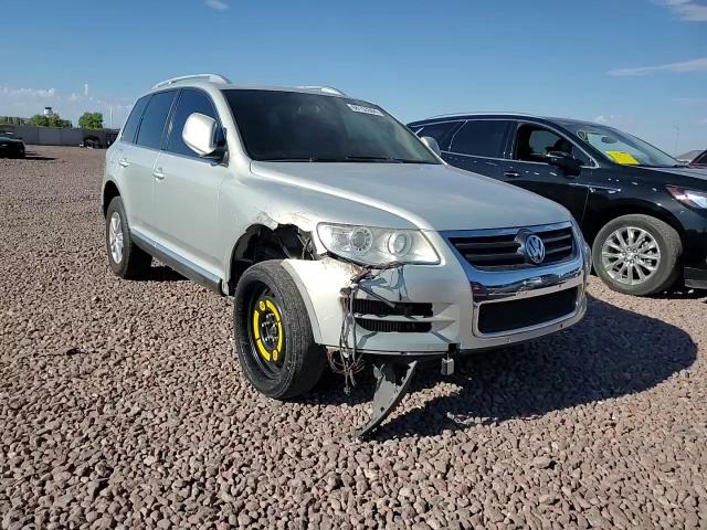 2010 Volkswagen Touareg Tdi VIN: WVGFK7A95AD003976 Lot: 68153504