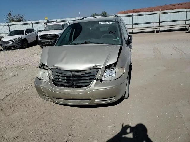 2005 Chrysler Town & Country VIN: 1C4GP45R75B371161 Lot: 68289834