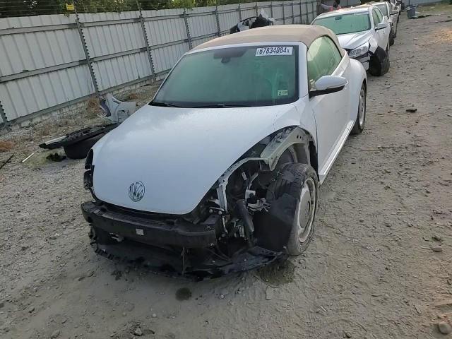 3VW5DAAT4JM502529 2018 Volkswagen Beetle S