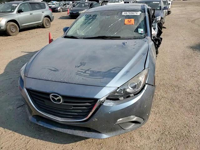 2016 Mazda 3 - Image 10