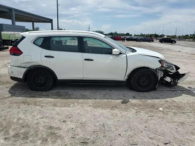 2017 Nissan Rogue - Image 12