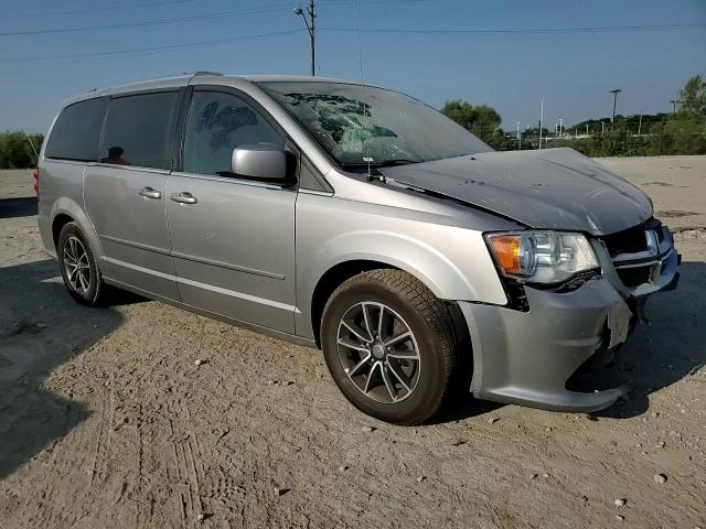 2C4RDGCGXHR562180 2017 Dodge Grand Caravan Sxt