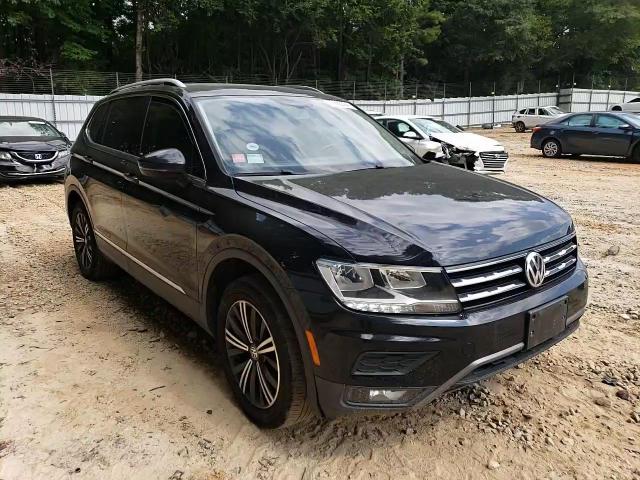 3VV2B7AX6JM037299 2018 Volkswagen Tiguan Se