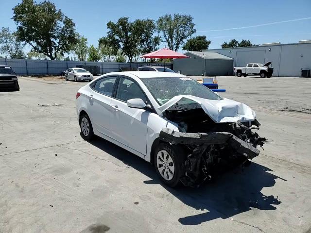 2017 Hyundai Accent Se VIN: KMHCT4AE2HU360697 Lot: 67302254