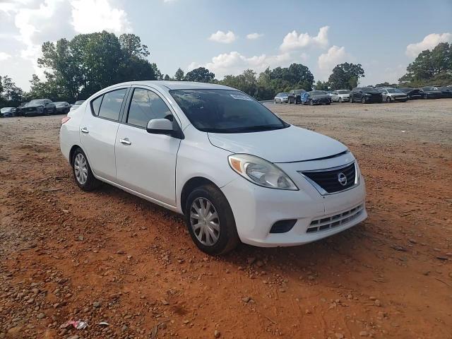 2013 Nissan Versa S VIN: 3N1CN7AP8DL865989 Lot: 69743174