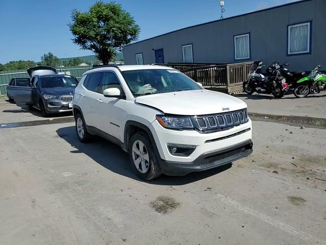 2019 Jeep Compass Latitude VIN: 3C4NJDBB4KT628710 Lot: 68094174